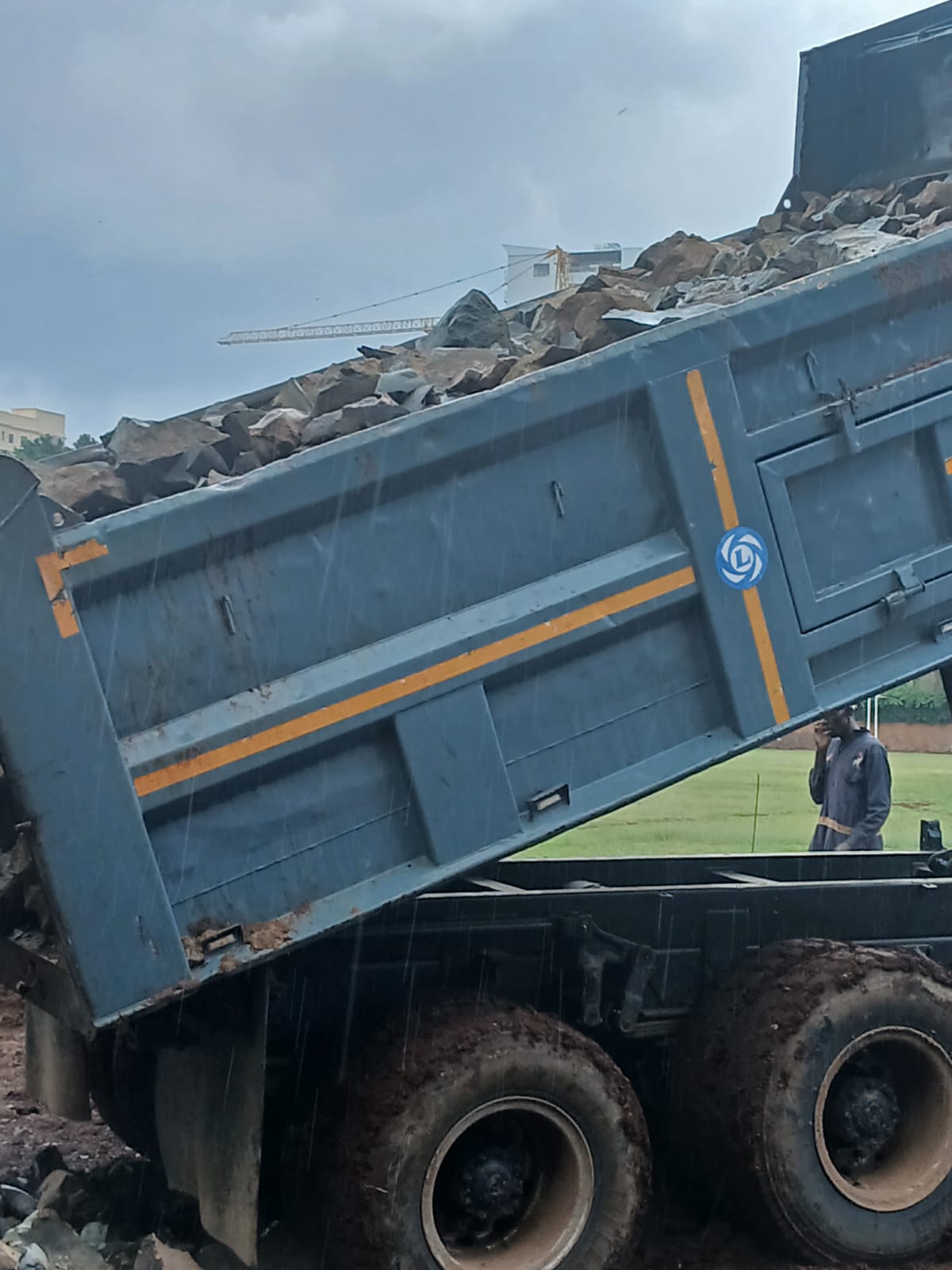 Tipper — image 9